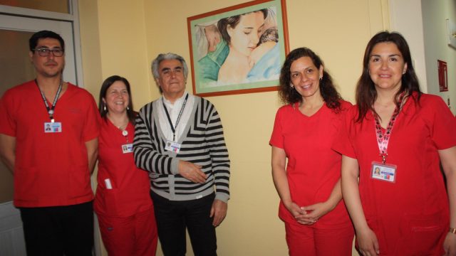 foto de una de las pinturas instaladas en el Servicio de Obstetricia y Ginecología en el Día Internacional del Matrón y la matrona